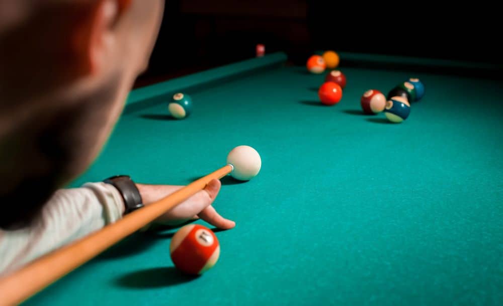Tips on How to Play Billiards Like A Pro